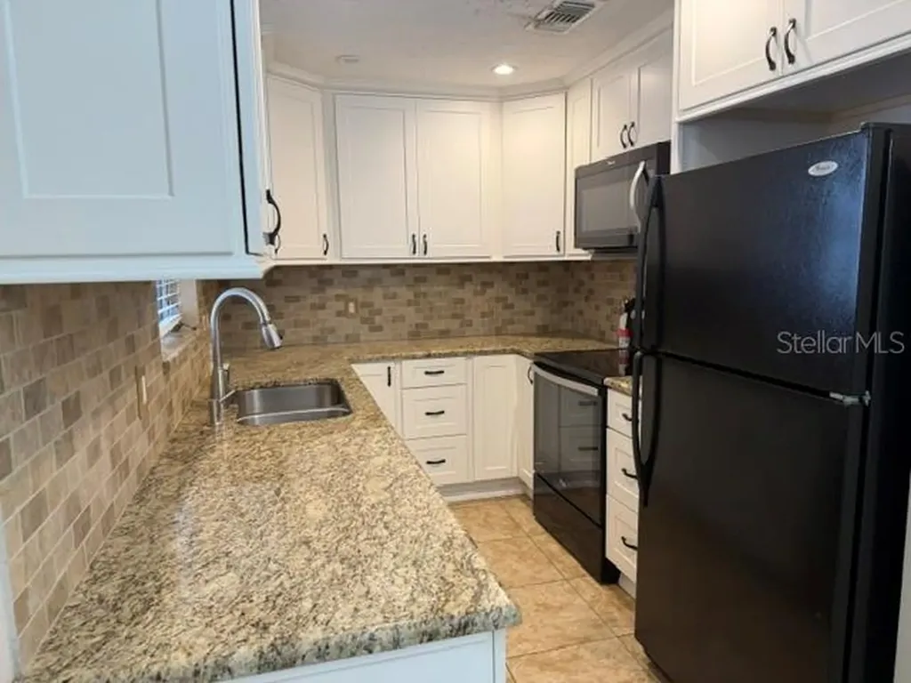 1205 Princeton Avenue Bradenton FL 34207
