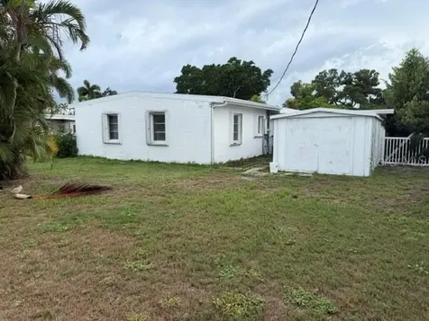 1205 Princeton Avenue Bradenton FL 34207