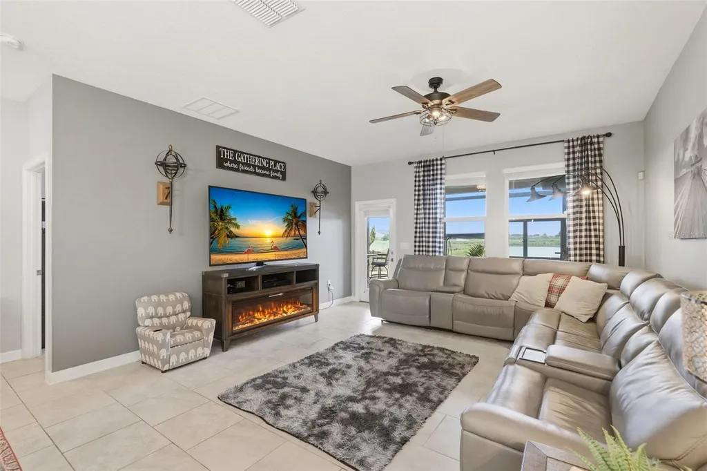 8728 Pacific Dunes Drive Davenport FL 33896