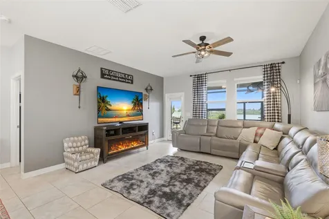 8728 Pacific Dunes Drive Davenport FL 33896