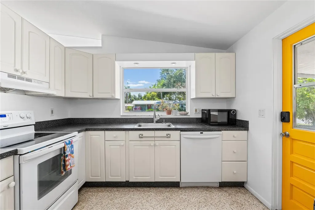 4624 Naomi Ridge Lane Sarasota FL 34233