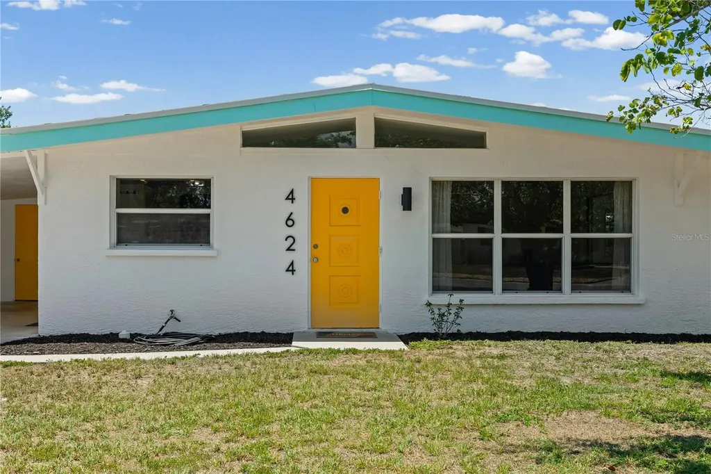 4624 Naomi Ridge Lane Sarasota FL 34233