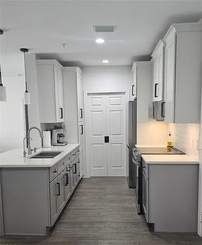 5550 E Michigan Street Orlando FL 32822