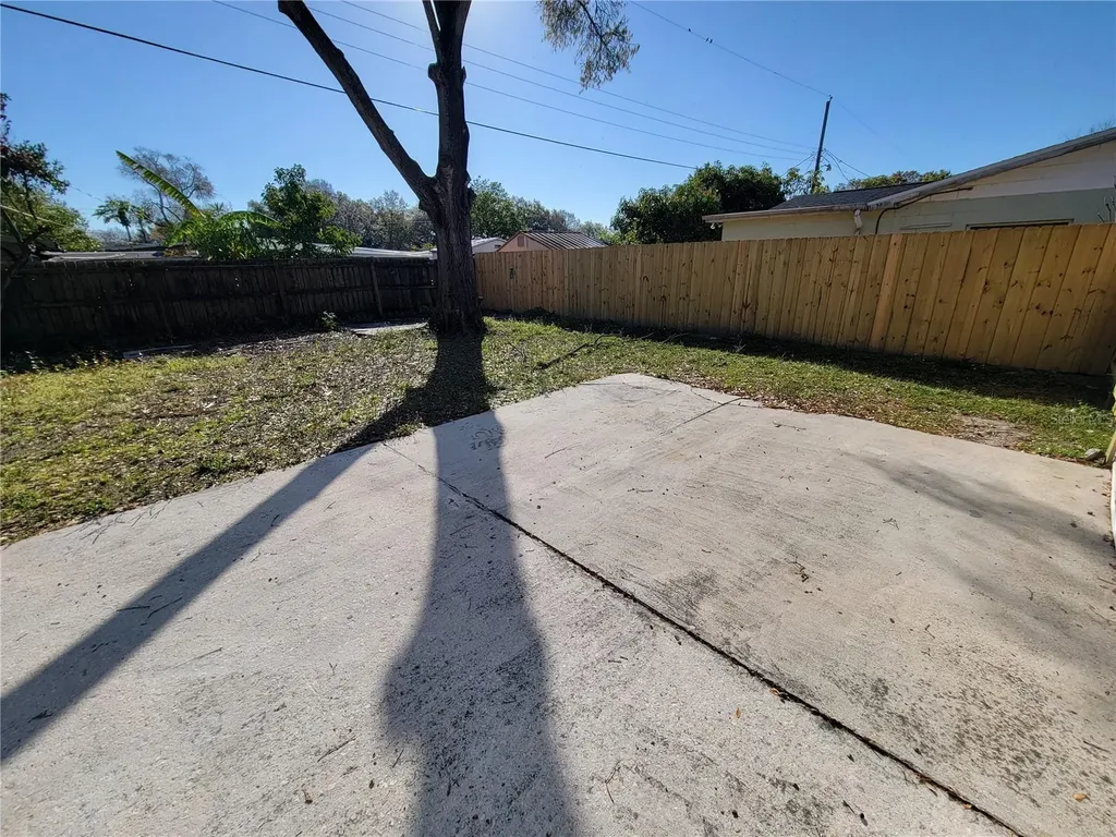 1212 Windermere Way Tampa FL 33619