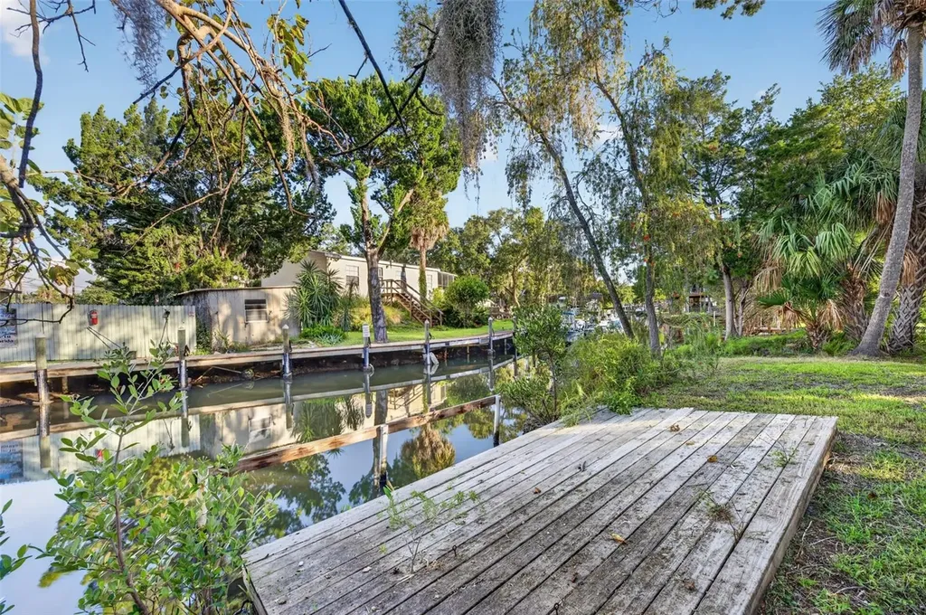 2350 S Waterman Drive Crystal River FL 34429