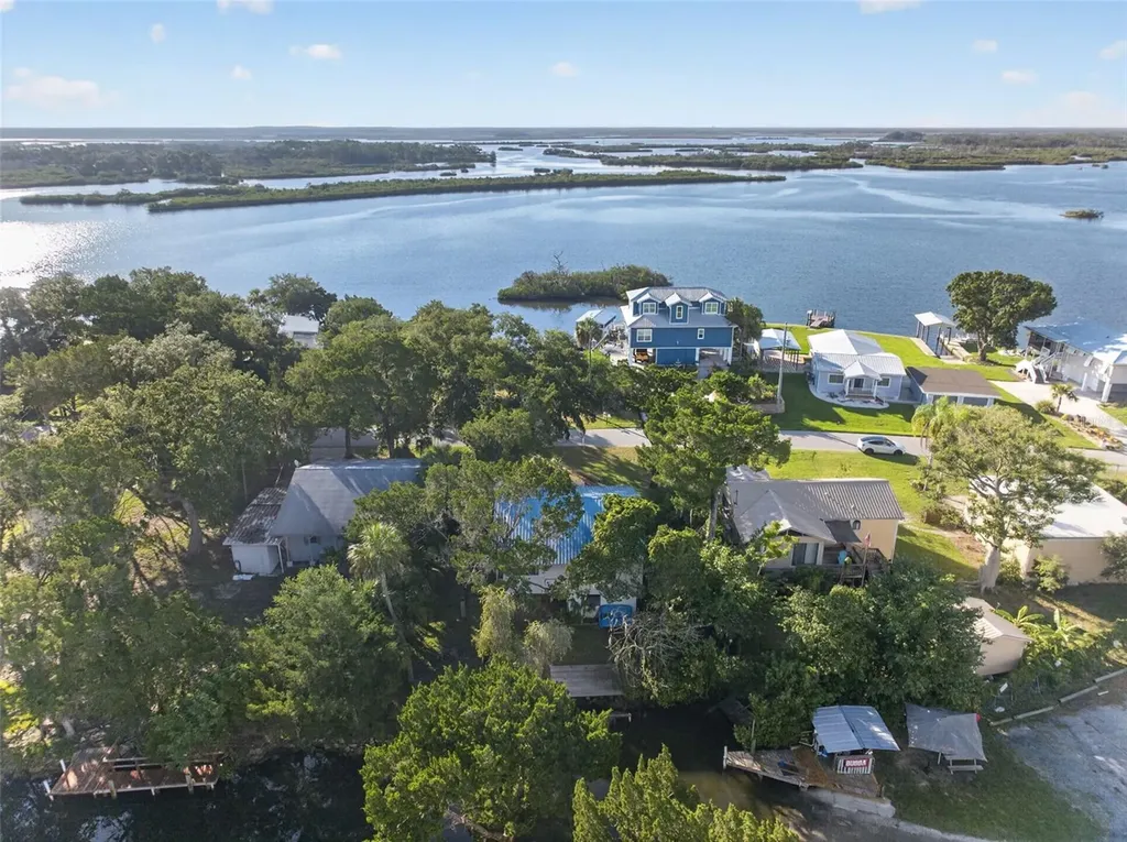 2350 S Waterman Drive Crystal River FL 34429