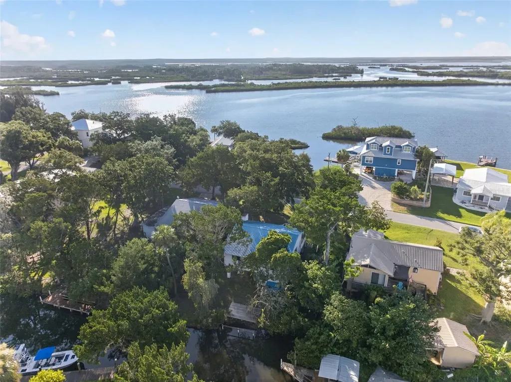 2350 S Waterman Drive Crystal River FL 34429