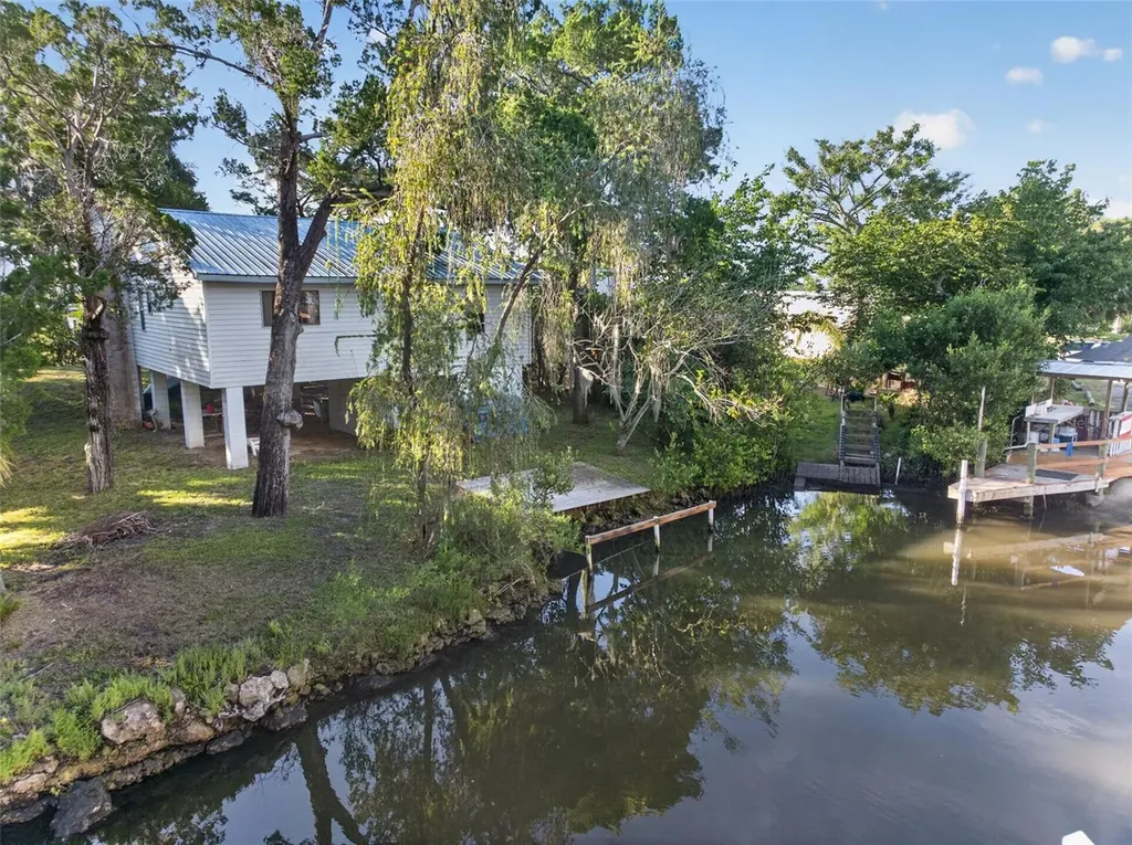 2350 S Waterman Drive Crystal River FL 34429