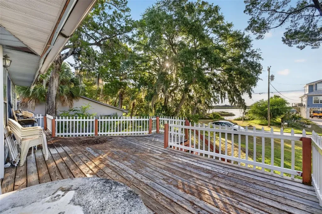 2350 S Waterman Drive Crystal River FL 34429