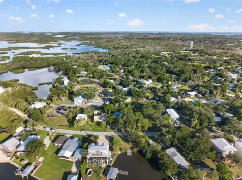 2350 S Waterman Drive Crystal River FL 34429