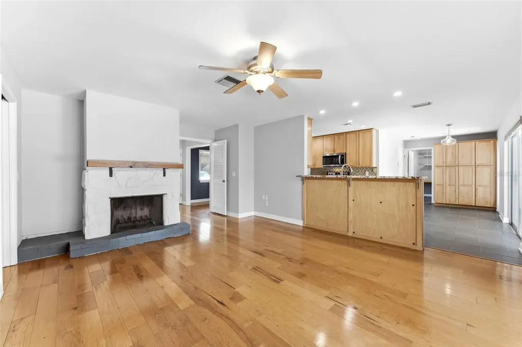 10603 Orange Grove Drive Tampa FL 33618