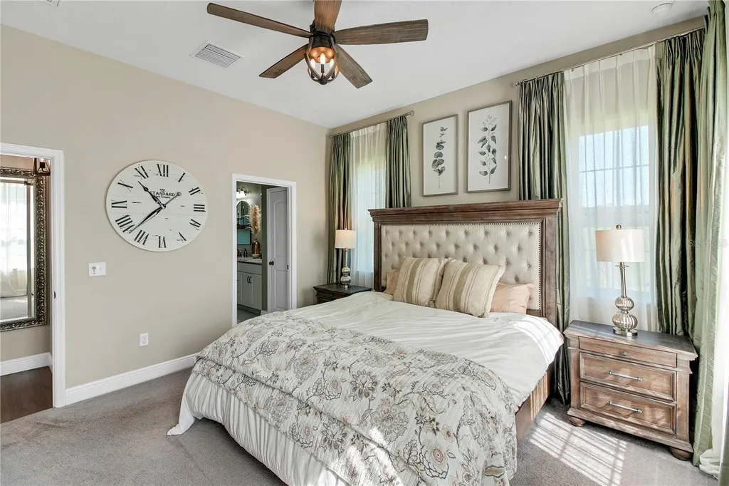 10757 County Road 223 Oxford FL 34484