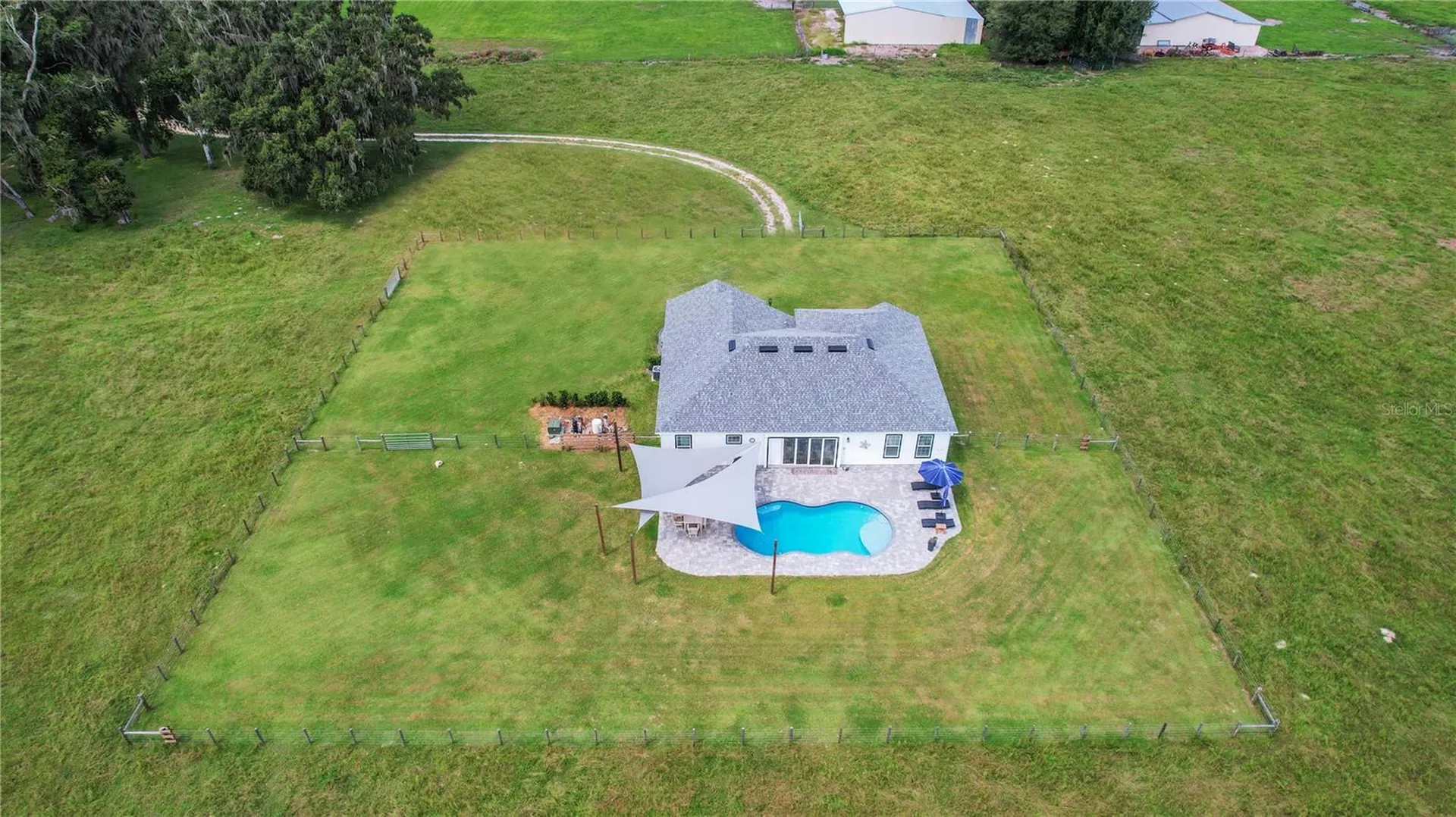 10757 County Road 223 Oxford FL 34484