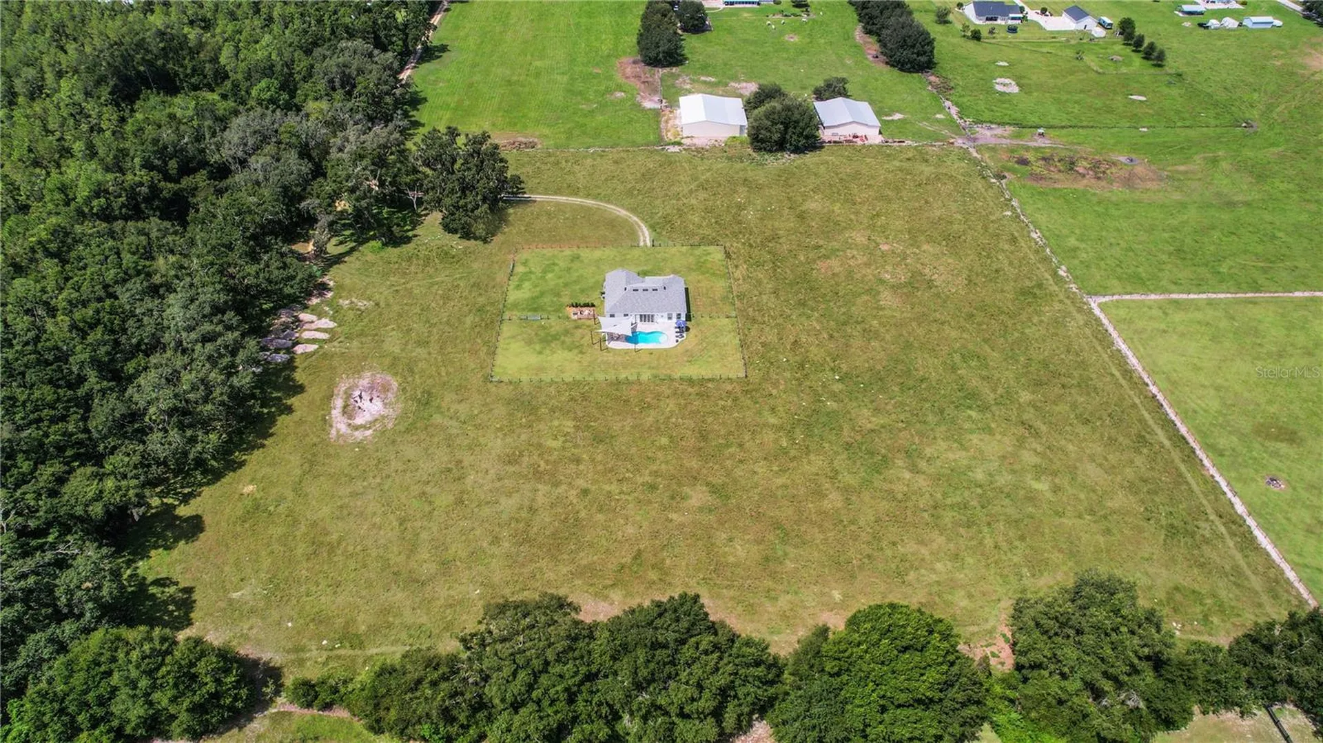 10757 County Road 223 Oxford FL 34484
