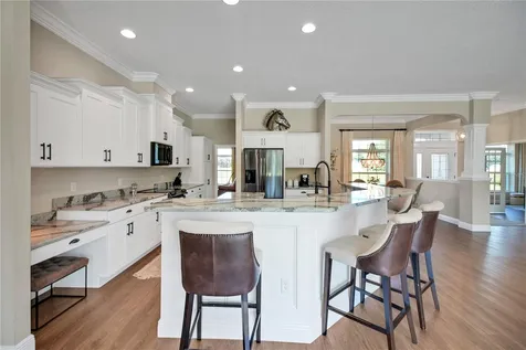 10757 County Road 223 Oxford FL 34484
