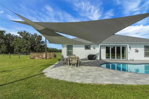 10757 County Road 223 Oxford FL 34484