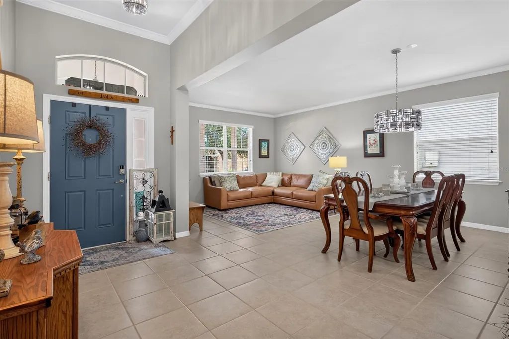 15601 Starling Water Drive Lithia FL 33547