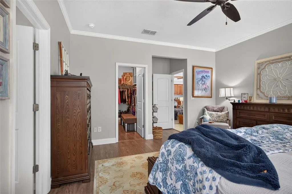 15601 Starling Water Drive Lithia FL 33547