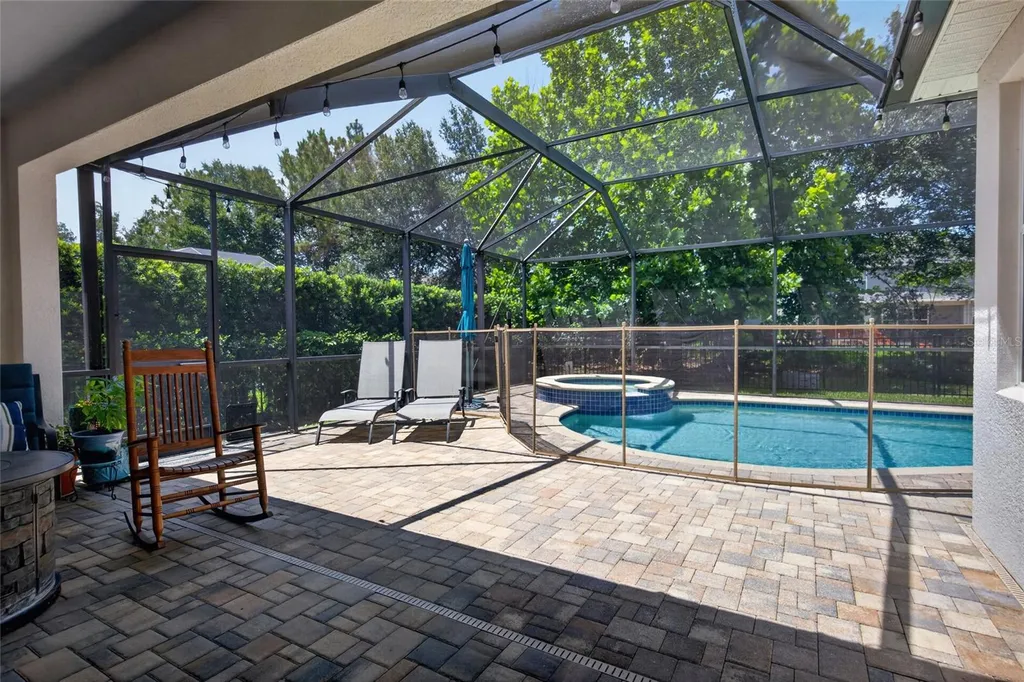 15601 Starling Water Drive Lithia FL 33547