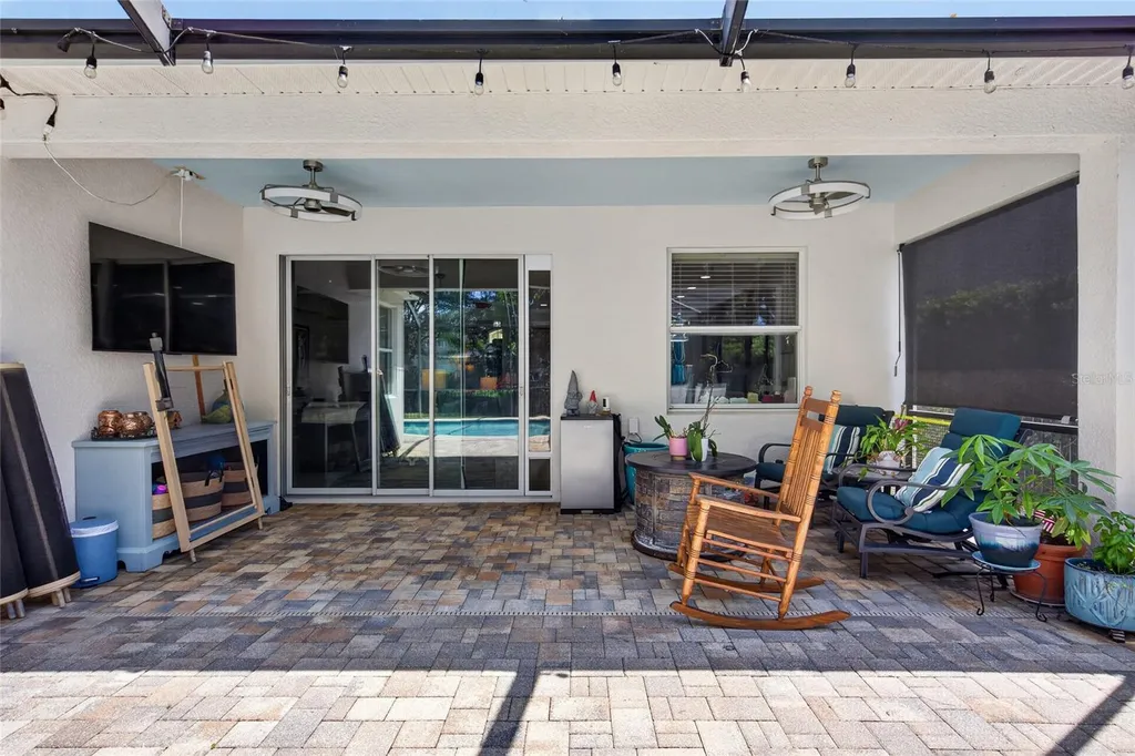 15601 Starling Water Drive Lithia FL 33547