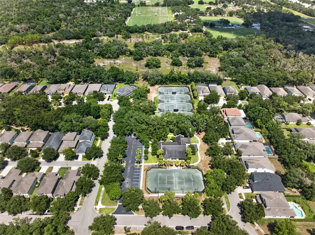 15601 Starling Water Drive Lithia FL 33547