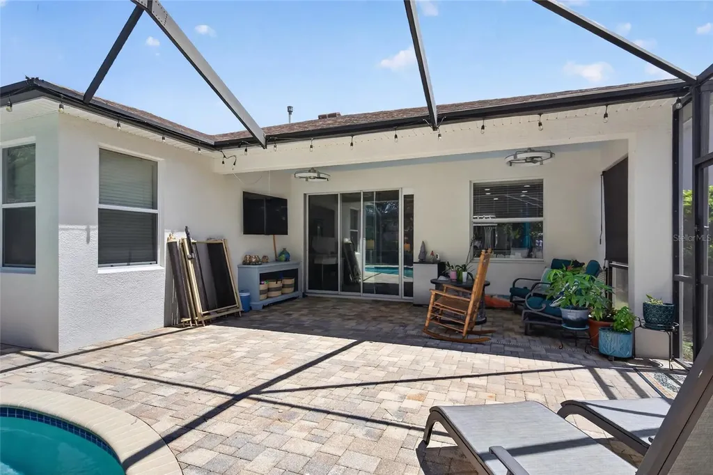 15601 Starling Water Drive Lithia FL 33547