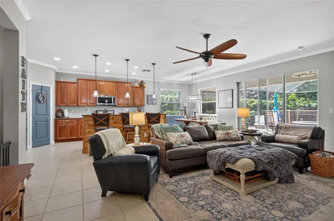 15601 Starling Water Drive Lithia FL 33547