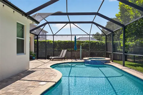 15601 Starling Water Drive Lithia FL 33547