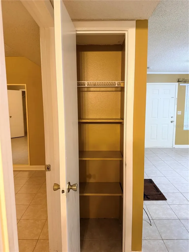 345 Forestway Circle Altamonte Springs FL 32701
