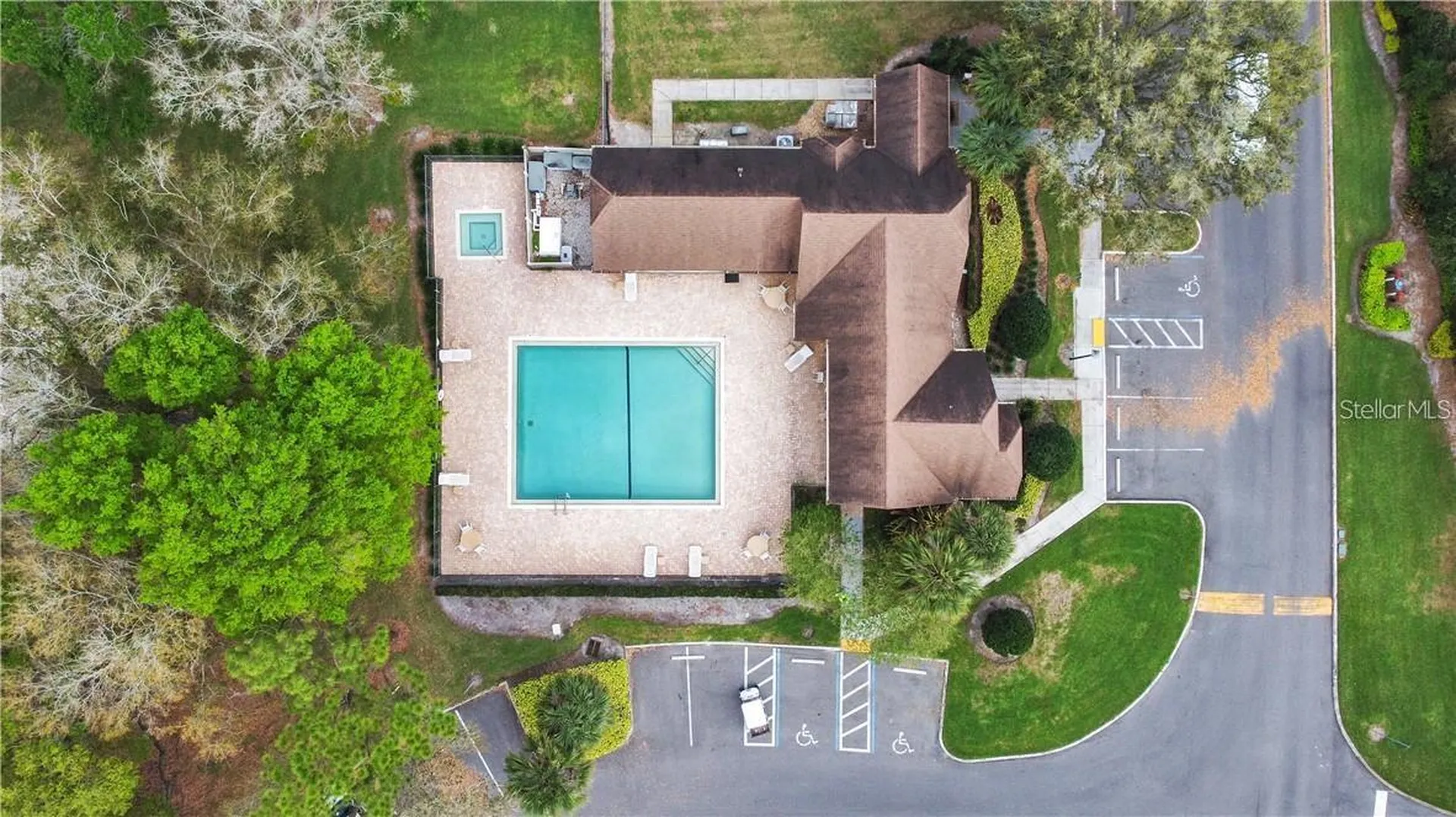 345 Forestway Circle Altamonte Springs FL 32701