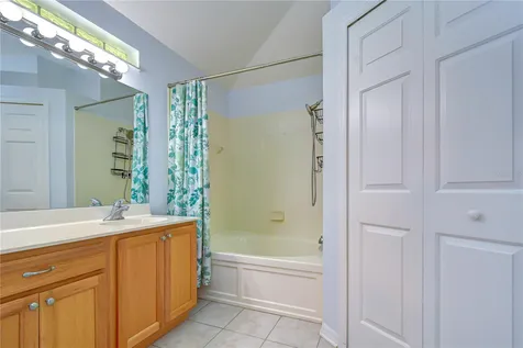 6010 Skylarkcrest Drive Lithia FL 33547