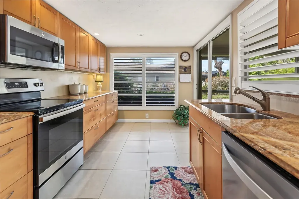 7411 Dickens Drive Sarasota FL 34231
