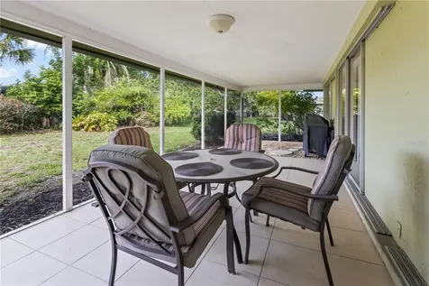 7411 Dickens Drive Sarasota FL 34231