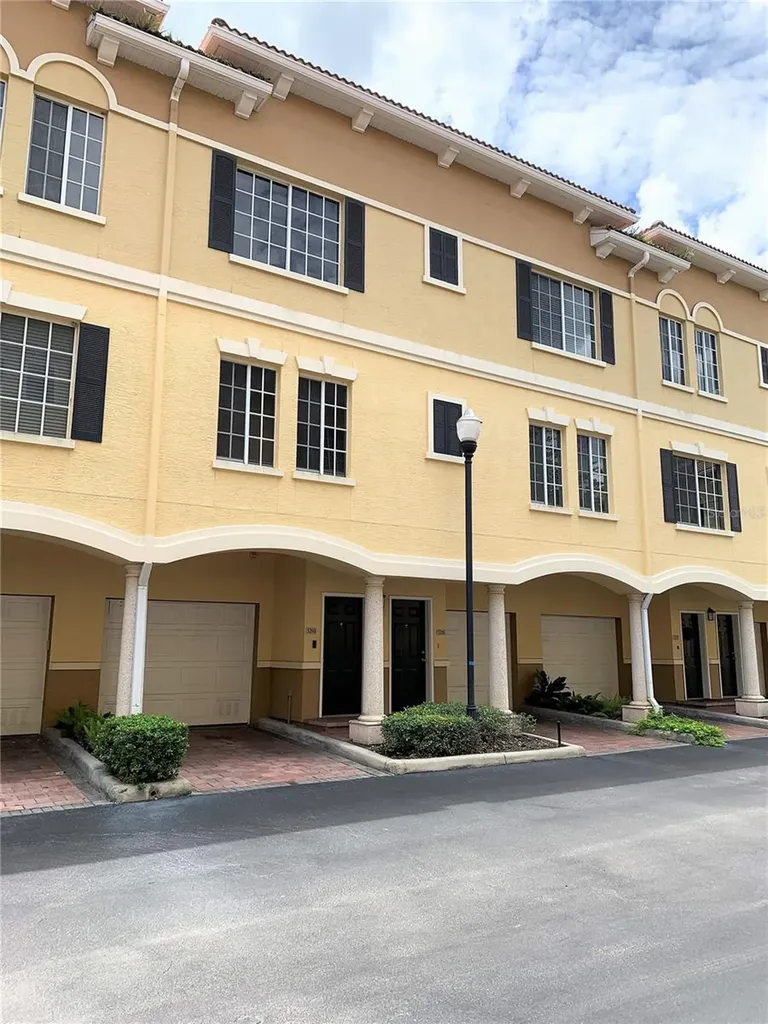5208 Hampton Beach Place Tampa FL 33609