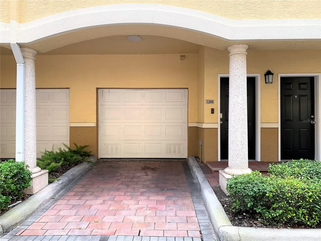 5208 Hampton Beach Place Tampa FL 33609