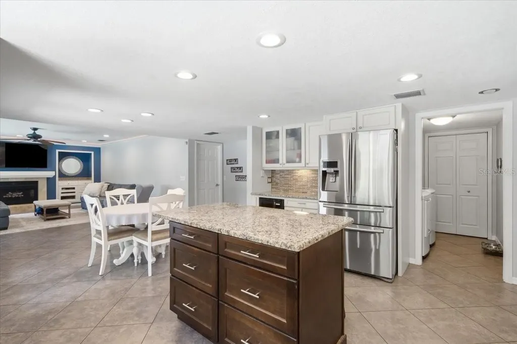 13101 Burnes Lake Drive Tampa FL 33612