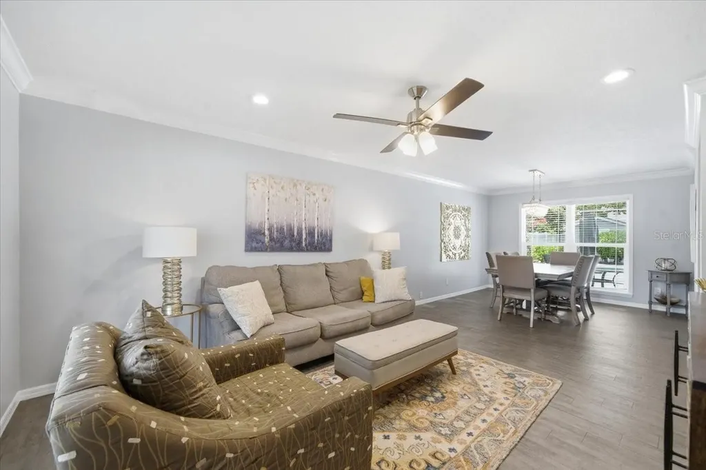 13101 Burnes Lake Drive Tampa FL 33612