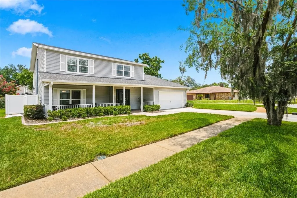 13101 Burnes Lake Drive Tampa FL 33612