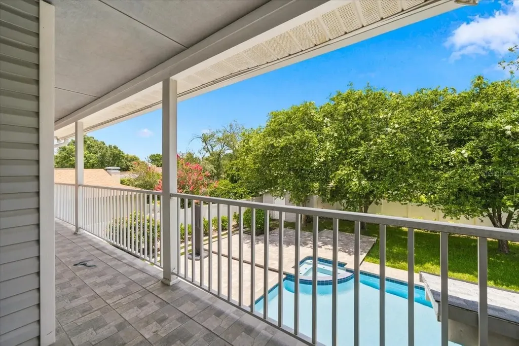 13101 Burnes Lake Drive Tampa FL 33612