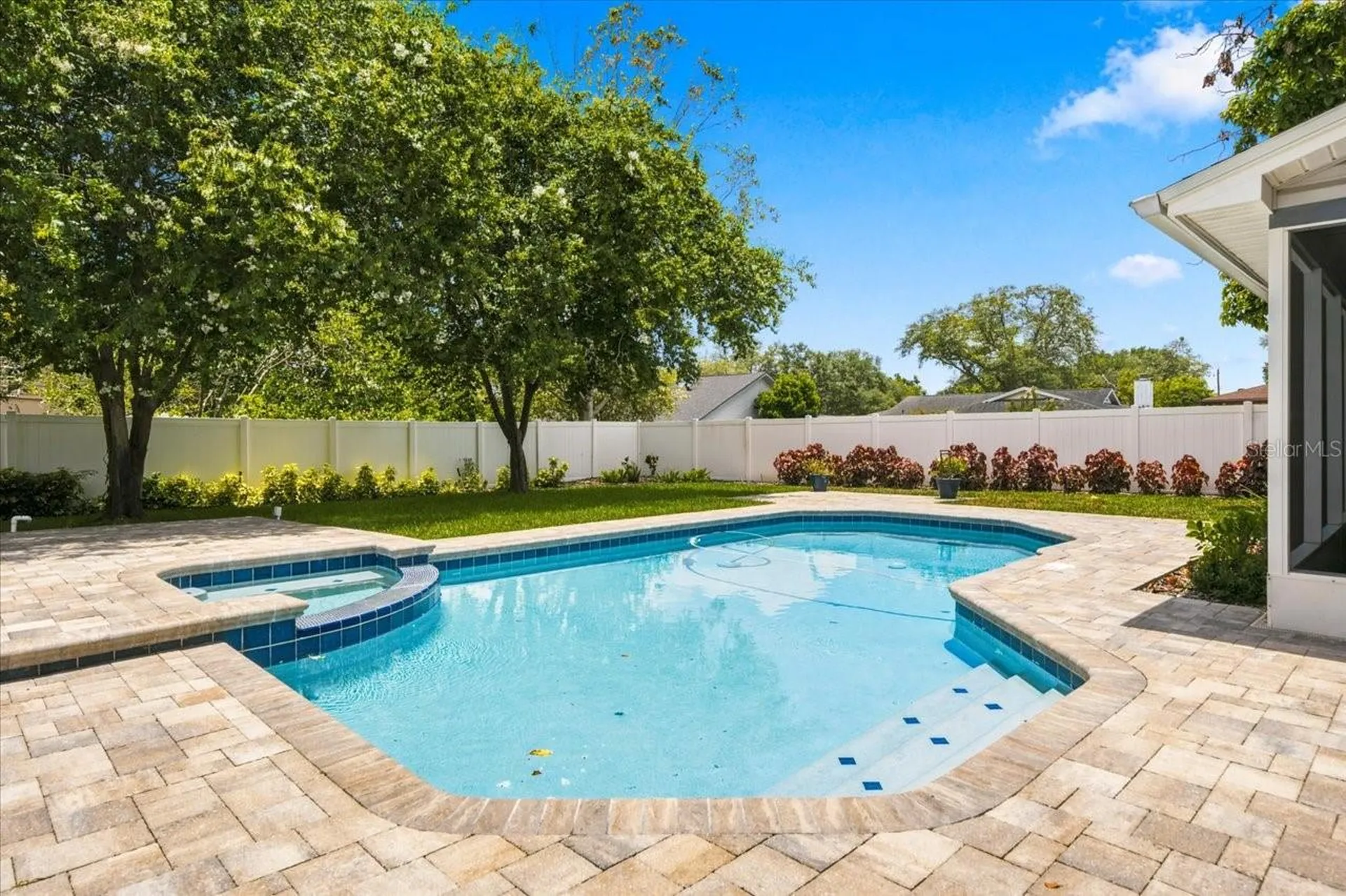 13101 Burnes Lake Drive Tampa FL 33612