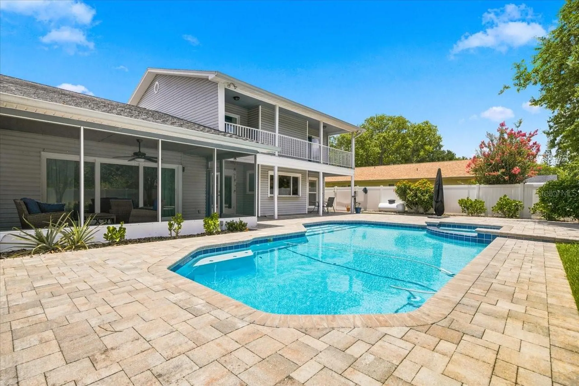 13101 Burnes Lake Drive Tampa FL 33612
