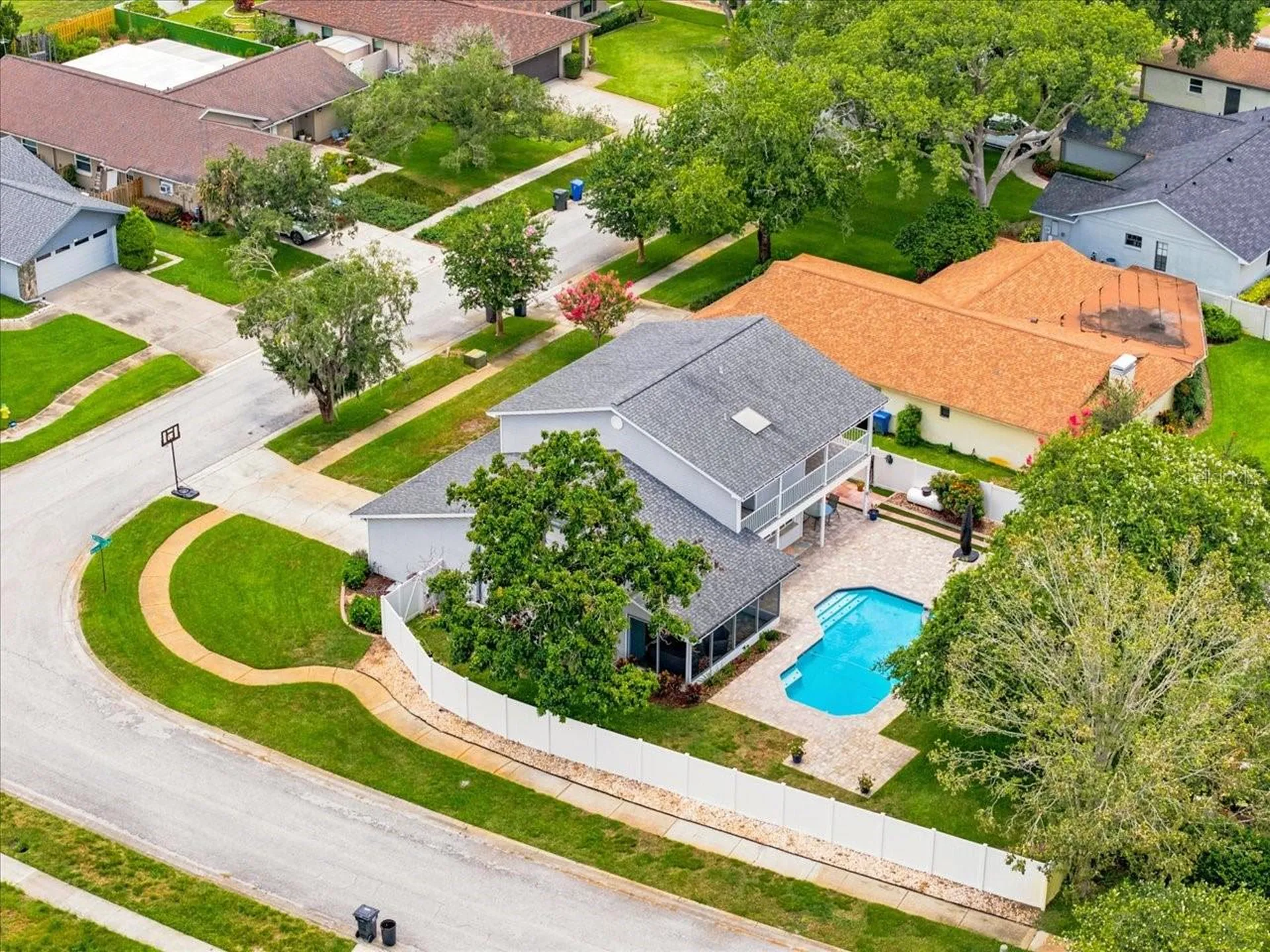 13101 Burnes Lake Drive Tampa FL 33612