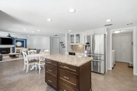 13101 Burnes Lake Drive Tampa FL 33612