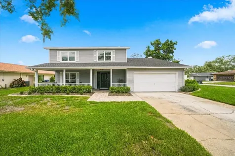 13101 Burnes Lake Drive Tampa FL 33612