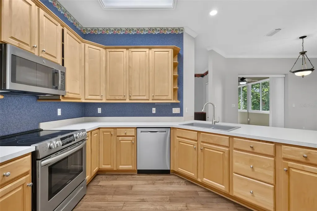 705 Hilltop Court Mount Dora FL 32757