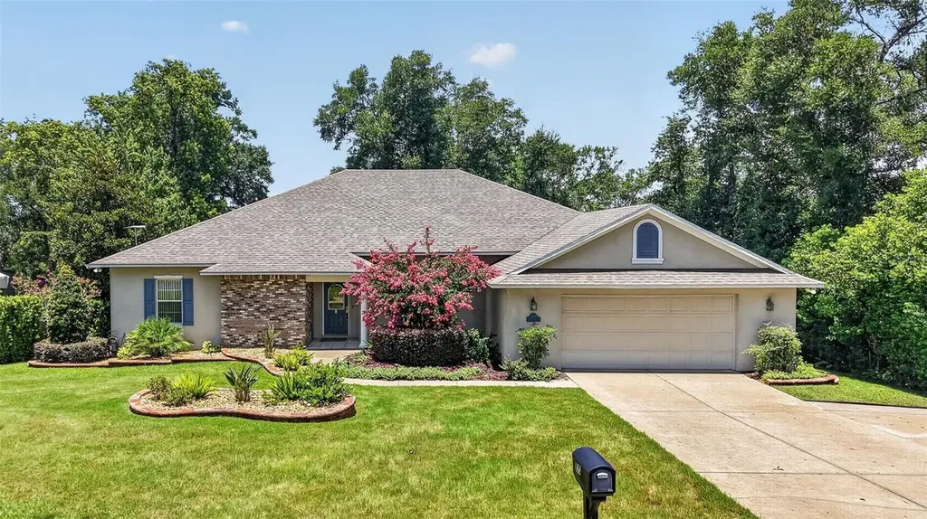 705 Hilltop Court Mount Dora FL 32757