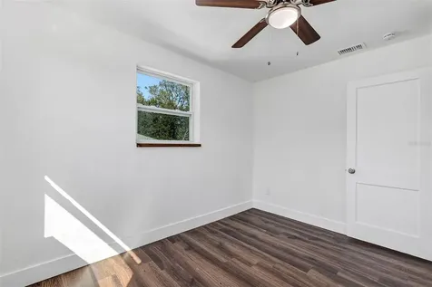 2027 30th Avenue N St Petersburg FL 33713