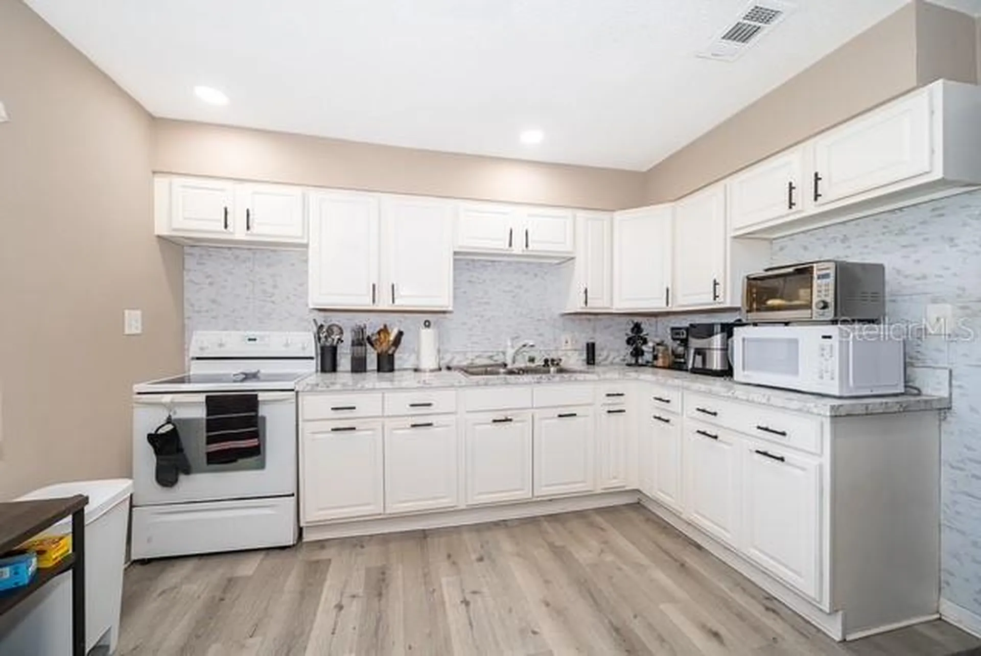 3613 Amigos Avenue Orlando FL 32808