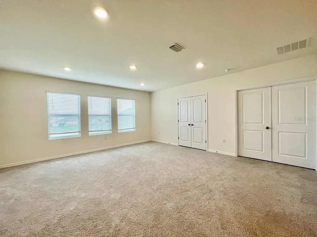5520 Hollingworth Trail Wesley Chapel FL 33545