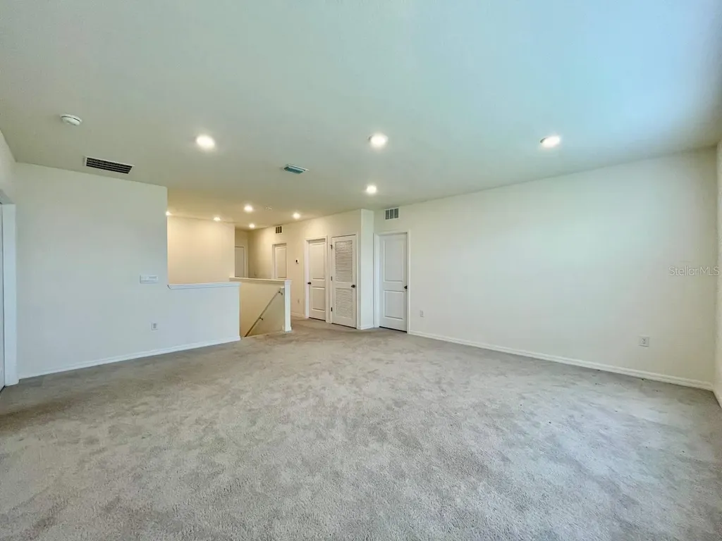 5520 Hollingworth Trail Wesley Chapel FL 33545
